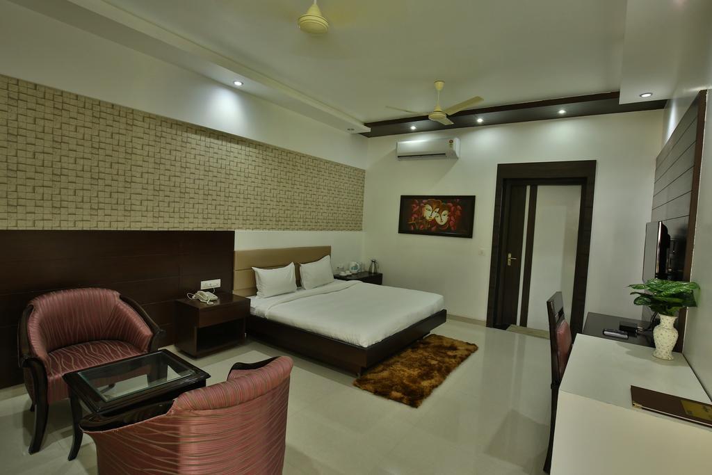 Hotel Jhansi Hotel