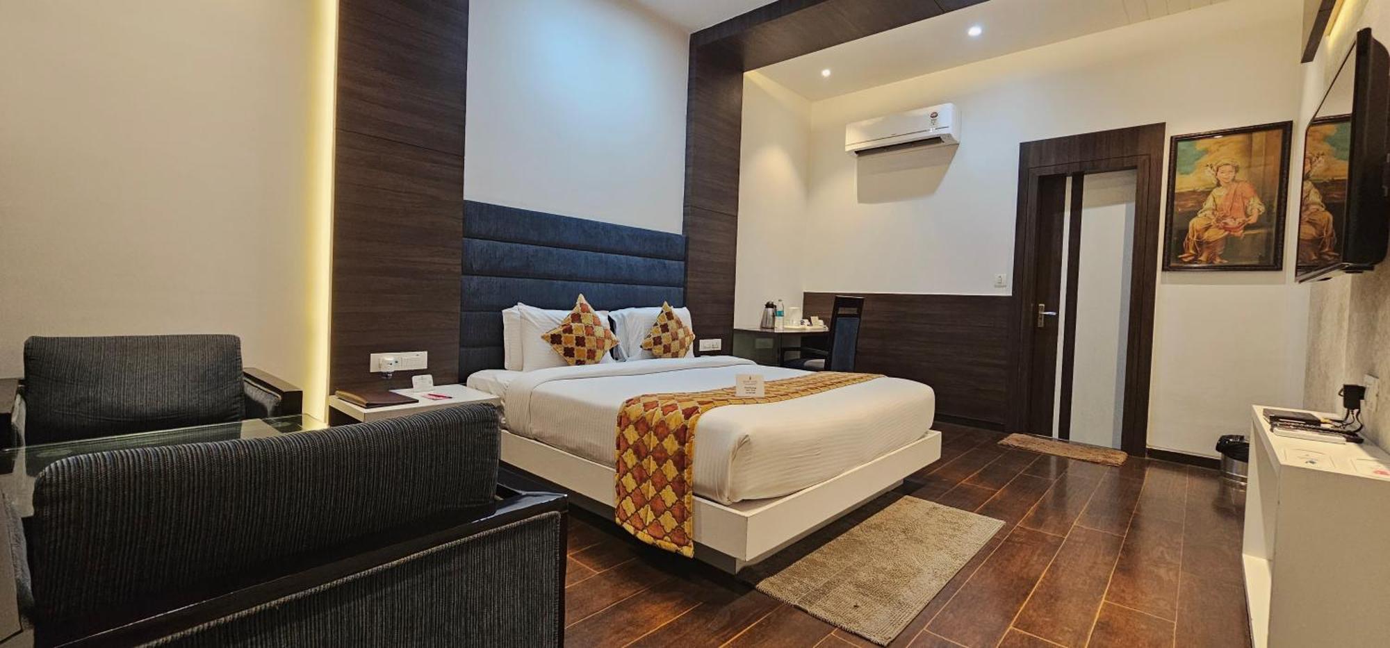 Jhansi Hotel Jhansi
