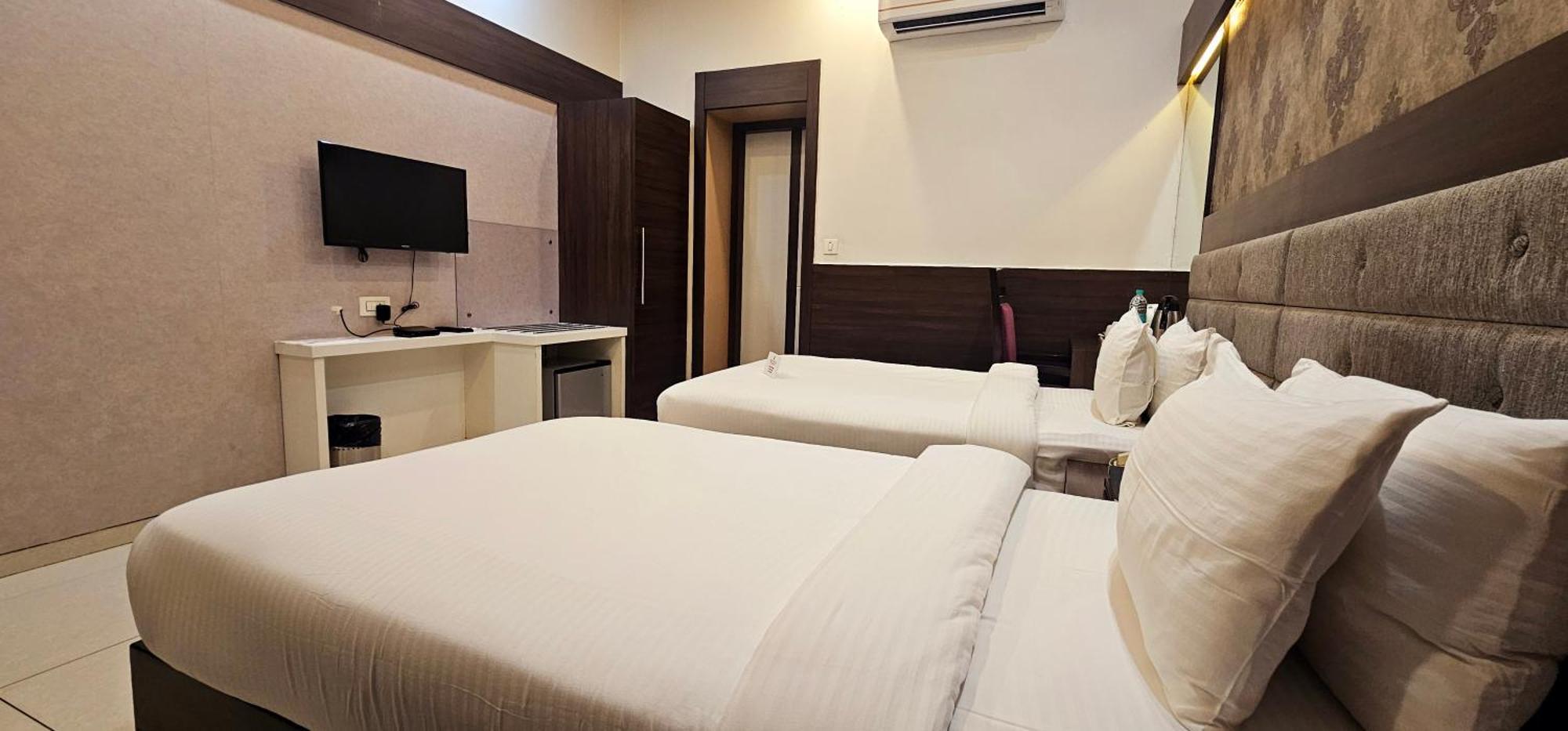 Jhansi Hotel Hotel 4*