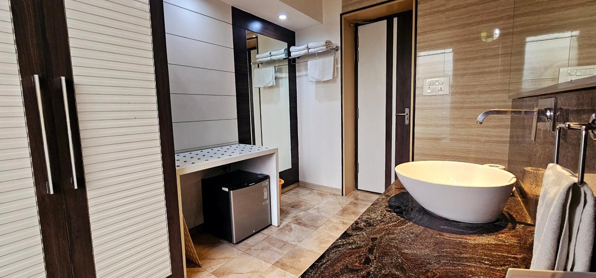 Jhansi Hotel 4*