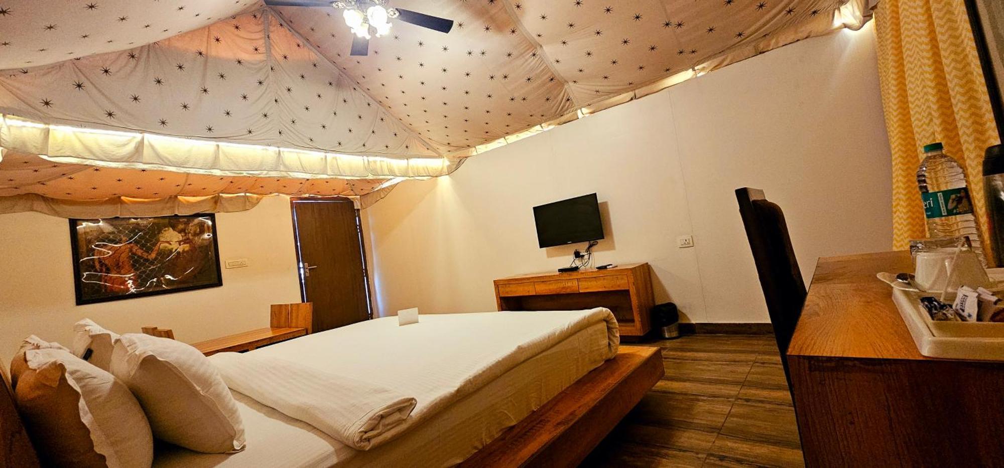 Jhansi Hotel Jhansi