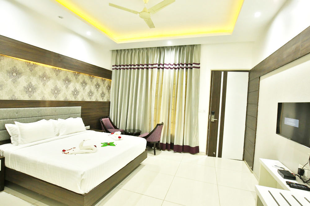 Jhansi Hotel Hotel 4*
